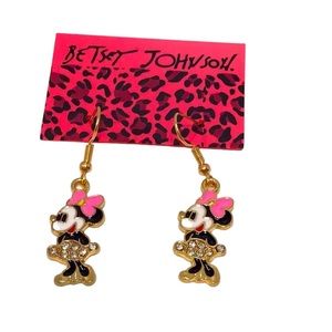 🍄 Pink Enamel Minnie Mouse Earrings